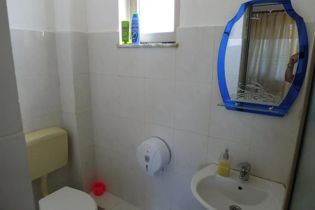 Holiday home 2 Floor Beach House Perfect For Large Groups Velipoje