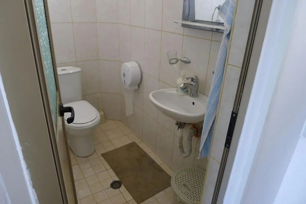 2 Floor Beach House Perfect For Large Groups Velipoje 0*,  Albania