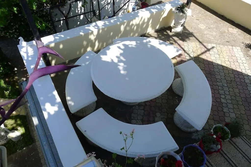 Holiday home 2 Floor Beach House Perfect For Large Groups Velipoje