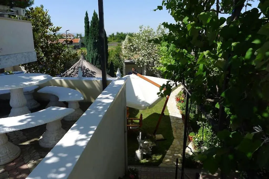 Holiday home 2 Floor Beach House Perfect For Large Groups Velipoje Albania