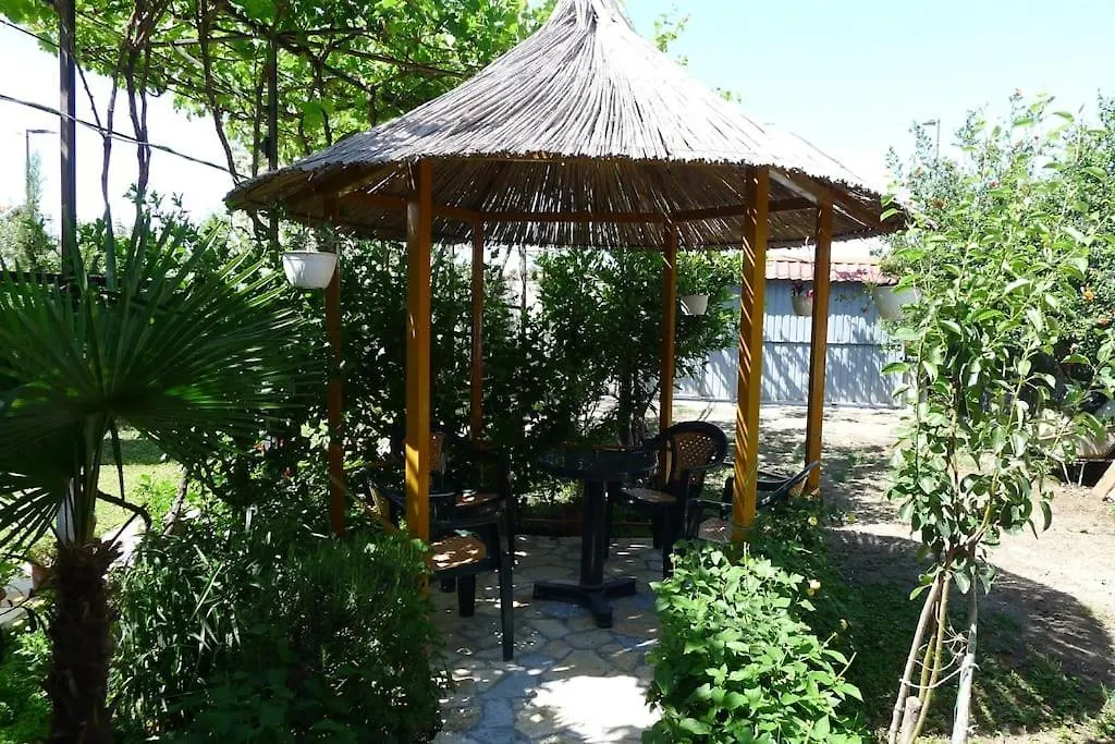 2 Floor Beach House Perfect For Large Groups Velipoje