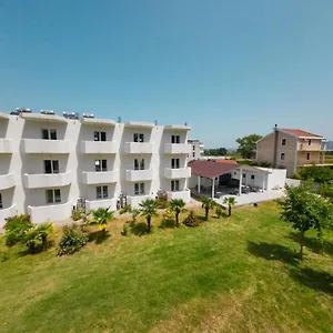 4* Hotel Village